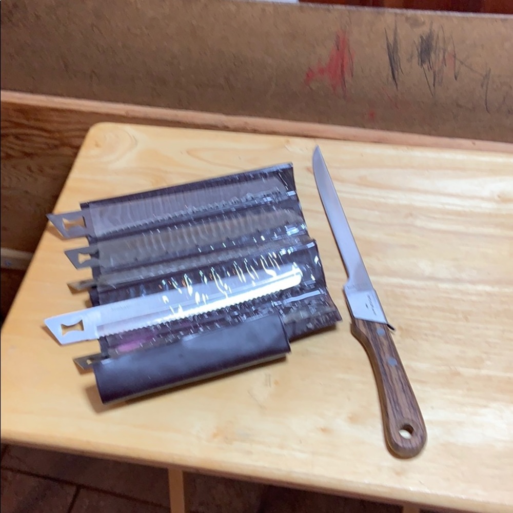 Kershaw by Kei knife set 6 changeable blades. 2